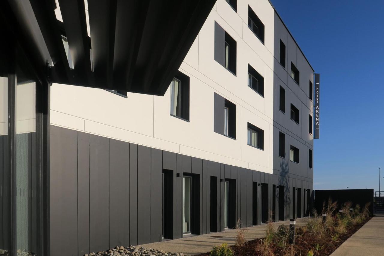 Hotel Akena Troyes - La Chapelle St-Luc Les Noes-pres-Troyes Экстерьер фото